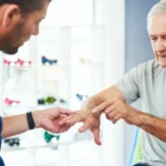 Beneficios de la fisioterapia para tratar la artritis